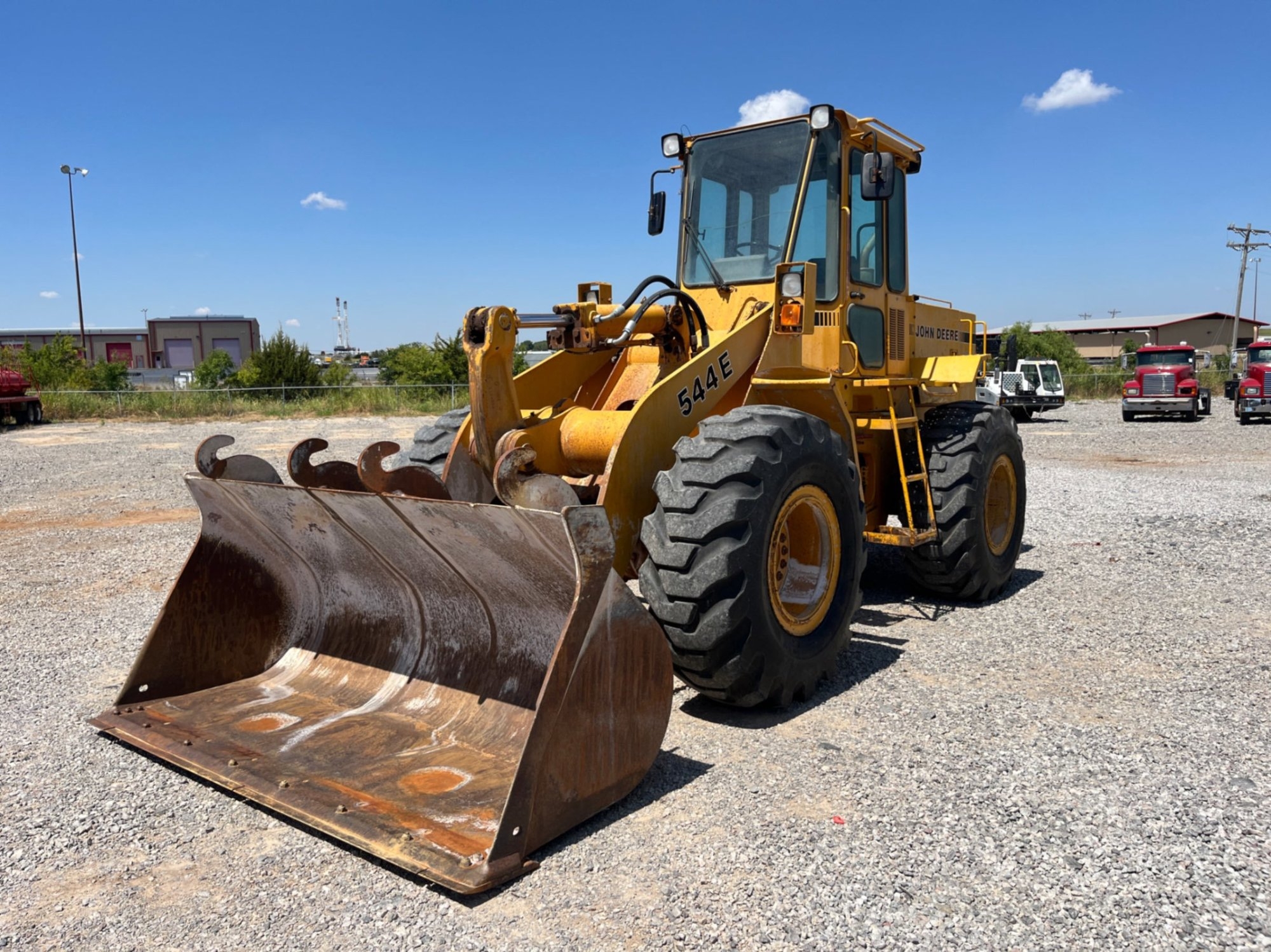 1992 JOHN DEERE 544E (A52472)