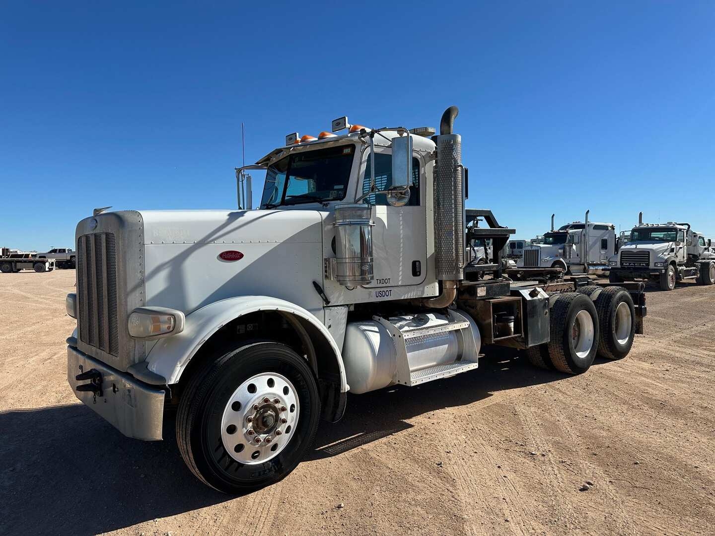 2012 PETERBILT 388 WINCH TRUCKS (A58214)