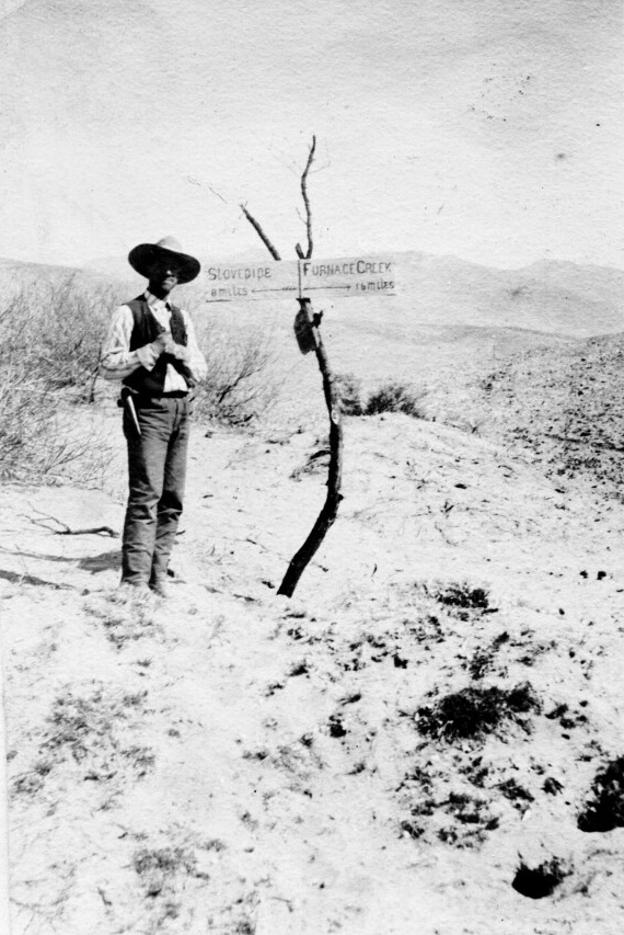 Death Valley  1909.jpg
