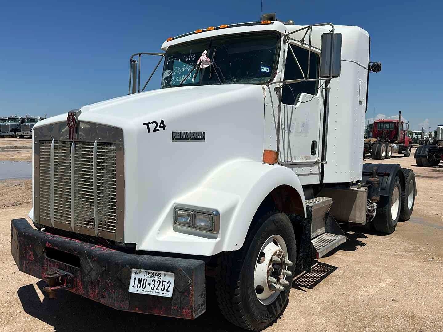 KENWORTH T800 (A50854)