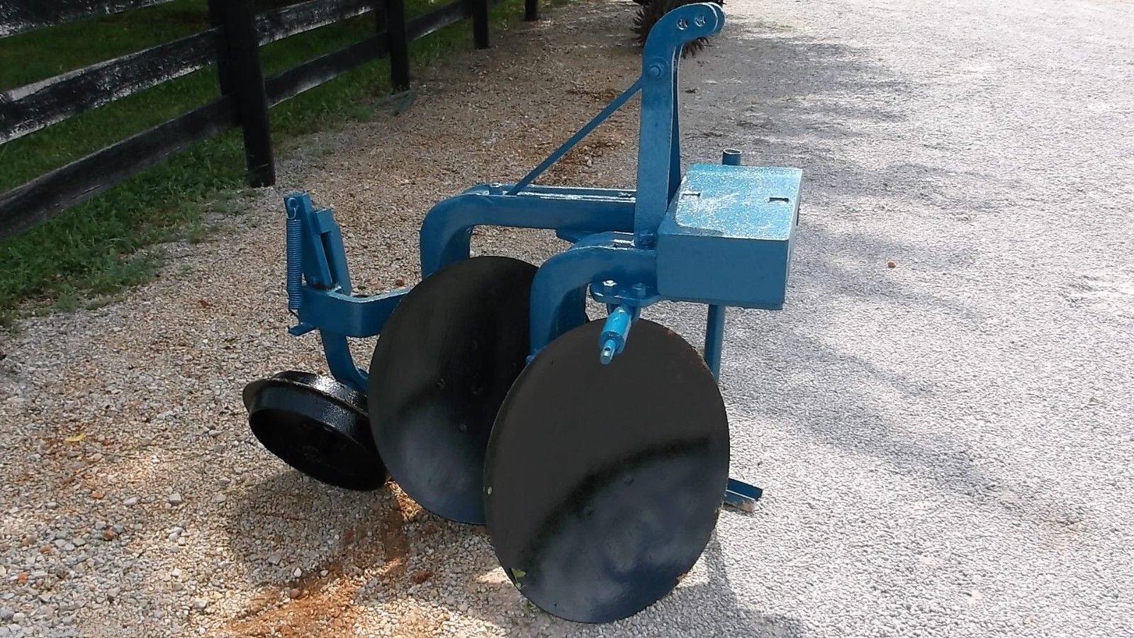 disc plow.JPG