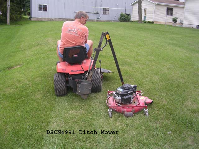 DSCN4991DitchMowerRvw02Red.jpg.05d6c9a4ac0fd0aa17964a9bf1d4de16.jpg