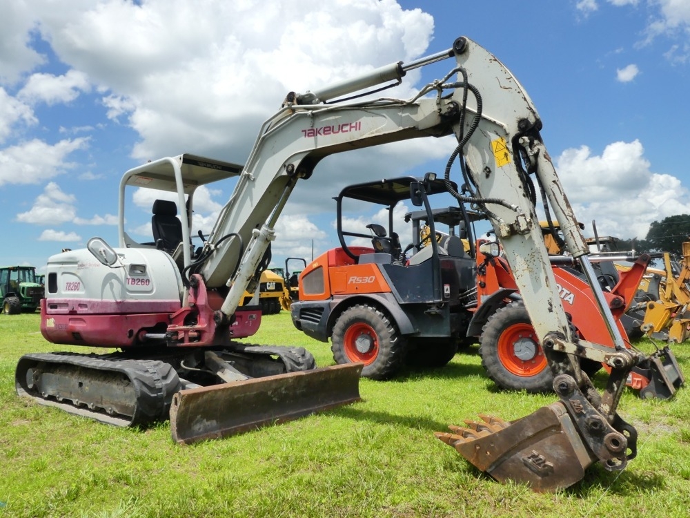 Takeuchi TB260 (A50120)