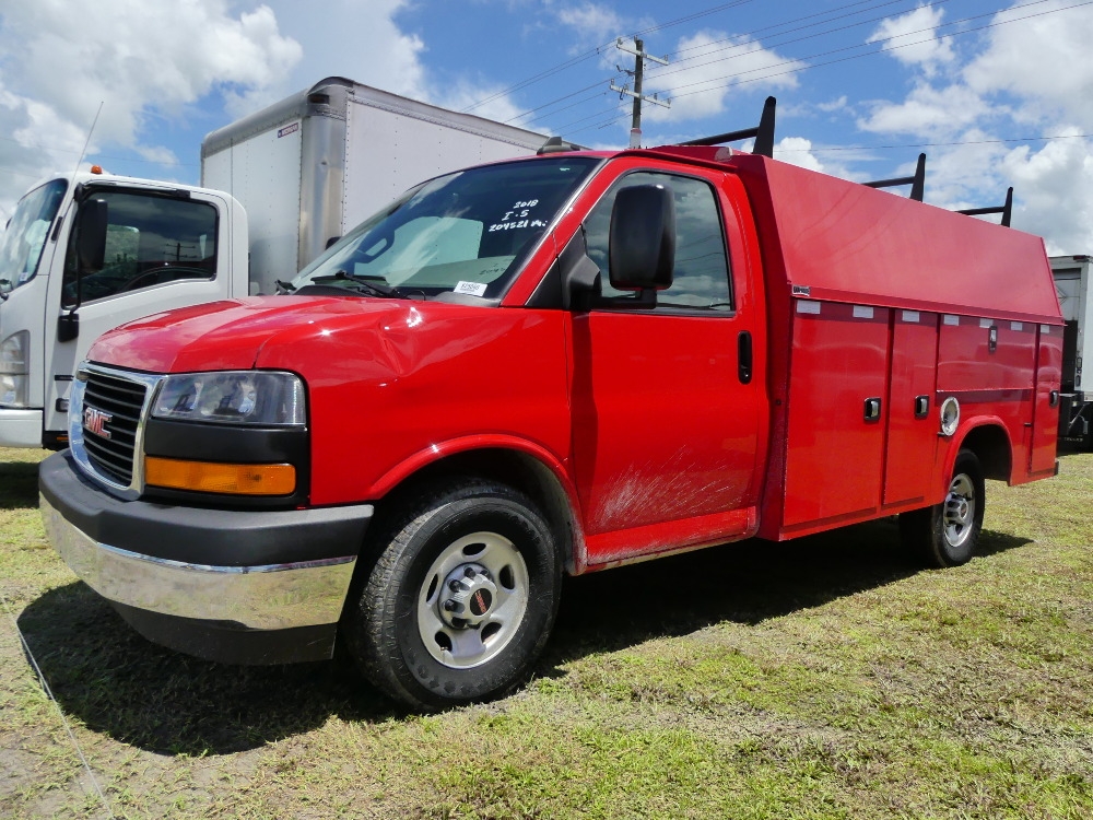 2018 GMC Savana (A50120)