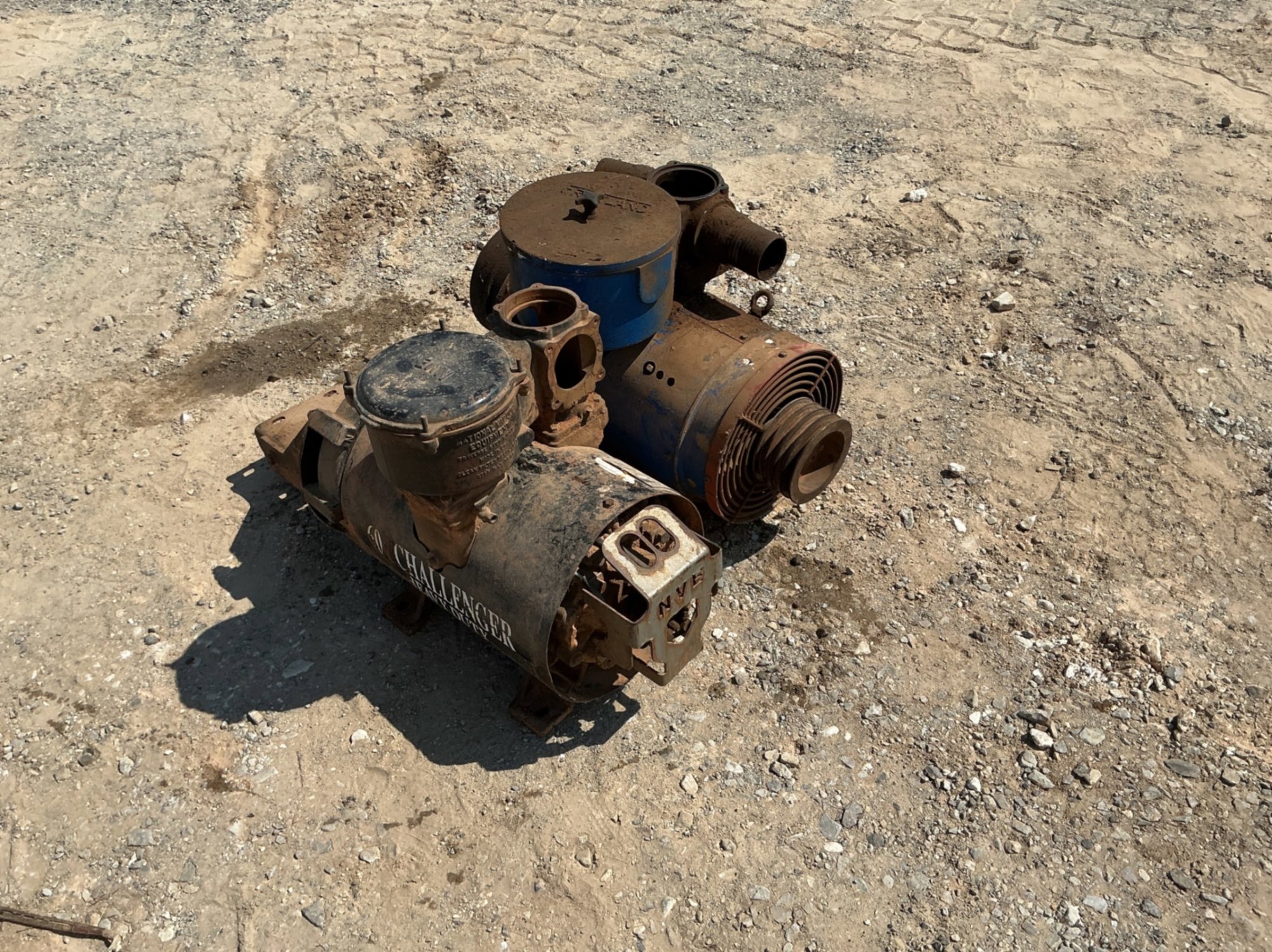 PAIR OF VACUUM PUMPS (A53843)