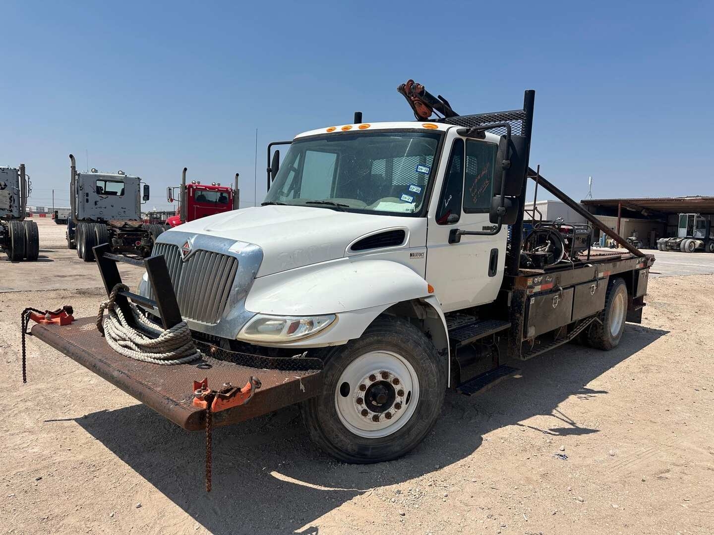 2013 INTERNATIONAL MA025 ROUSTABOUT (A52472)