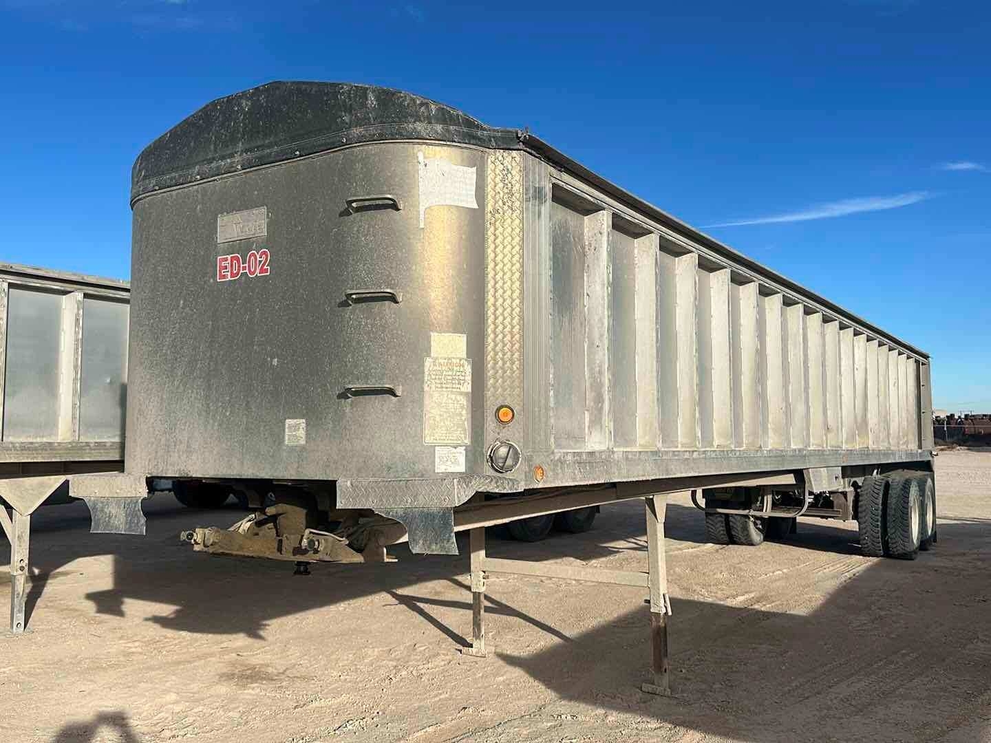 2000 TRAVIS BODY & TRAILER, INC. 39 END DUMP TRAILER (A58214)