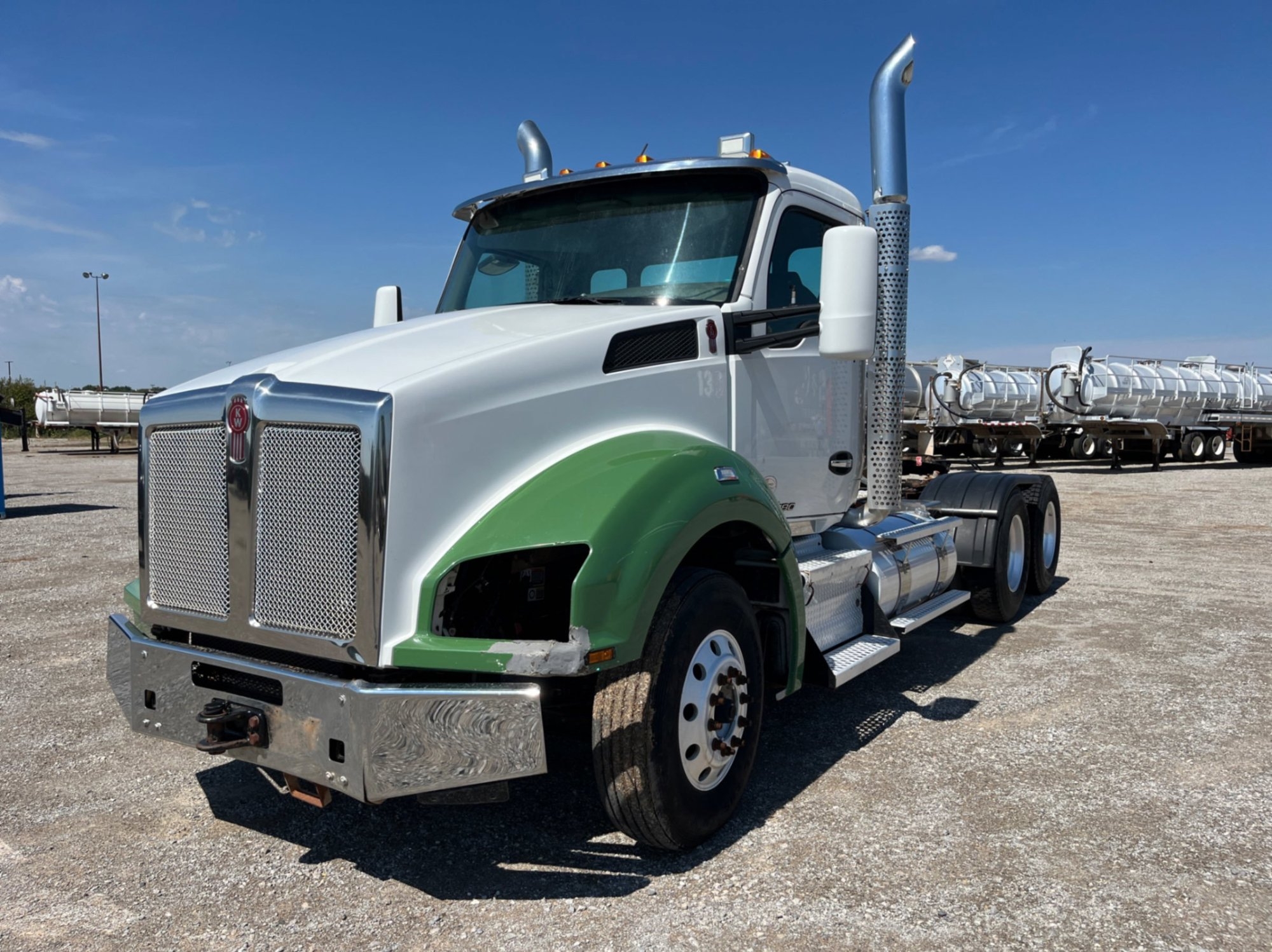 2018 KENWORTH T880 DAYCAB (A53843)