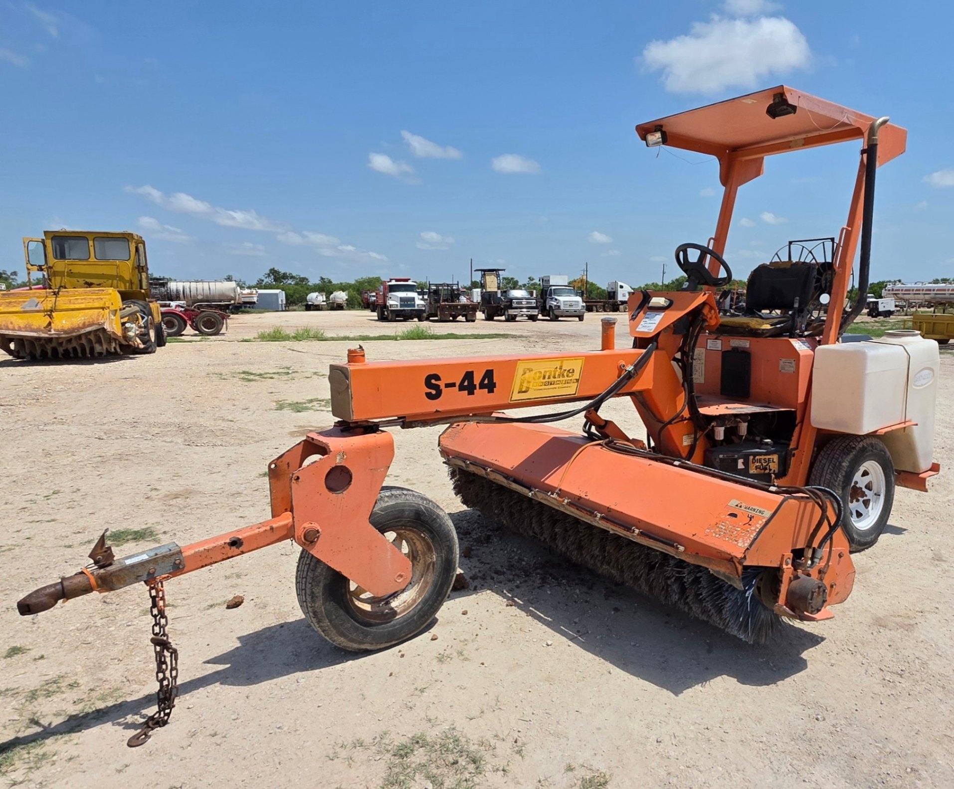 LAYMOR 8HC SWEEPER (A48992)