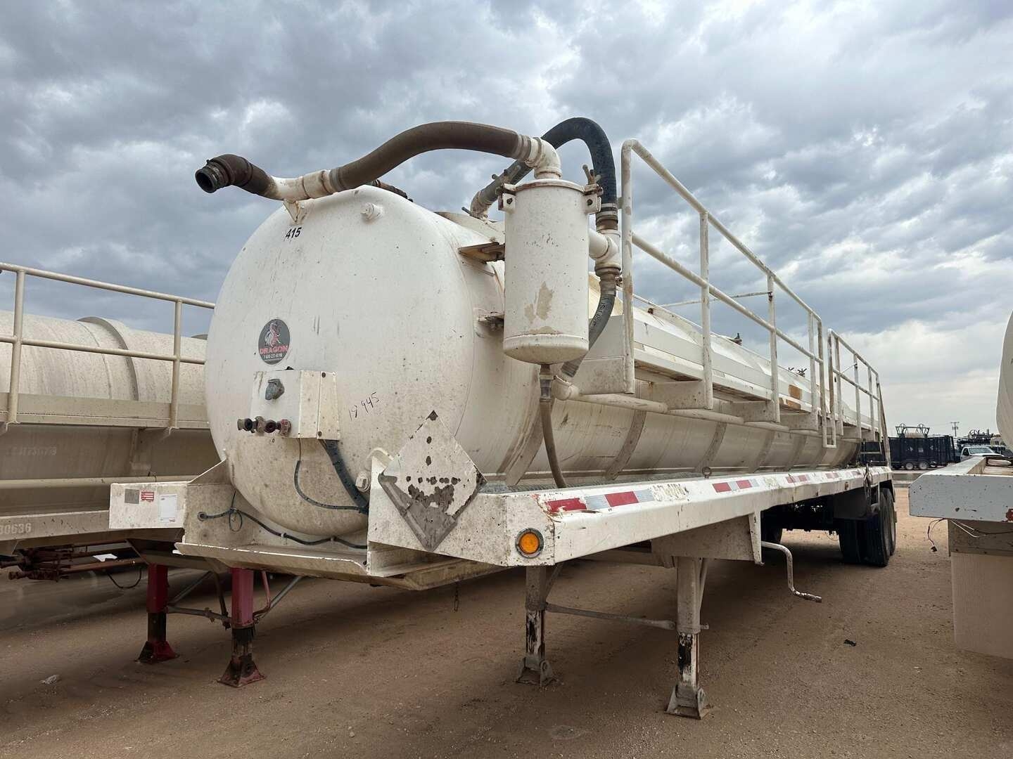 2015 DRAGON  130BBL VACUUM TRAILER (A58214)