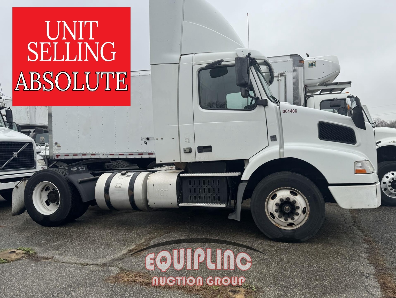 2017 VOLVO VNM SINGLE AXLE DAY CAB (A59575)