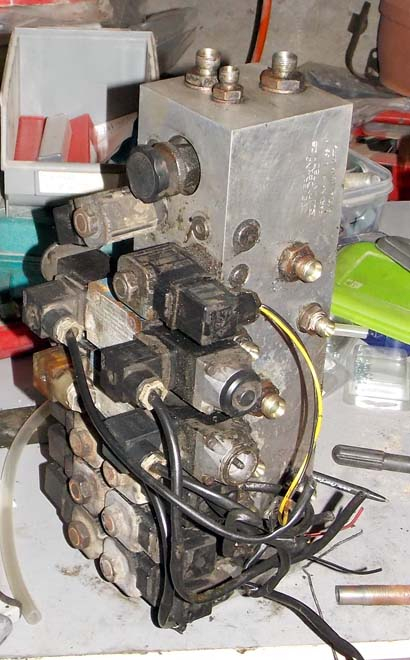 electrohydraulic valve block.jpg
