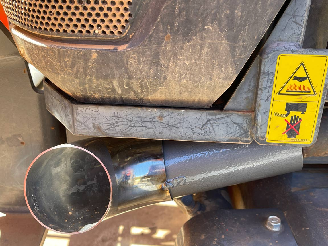 engineDustInstalled.jpg