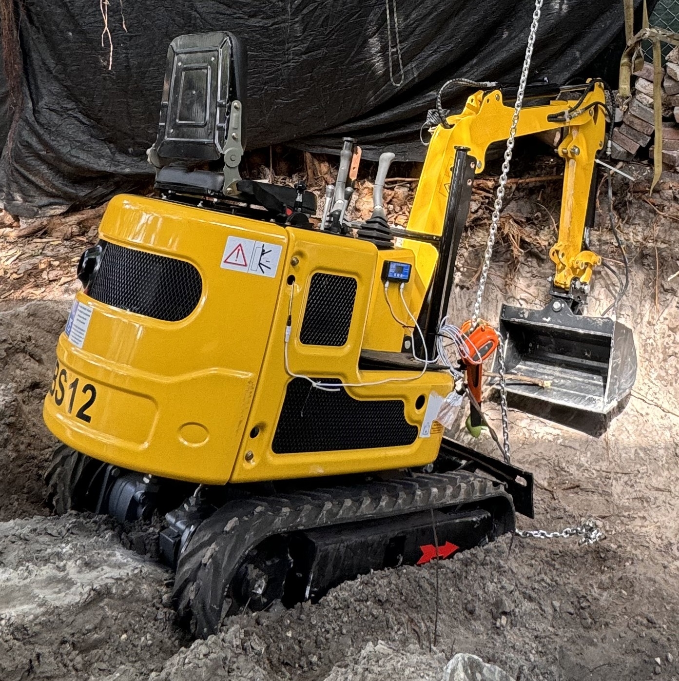excavator.jpg
