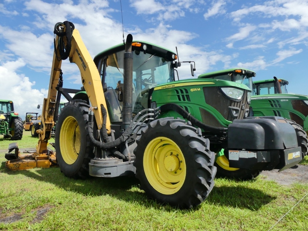 2014 John Deere 6125M (A50120)