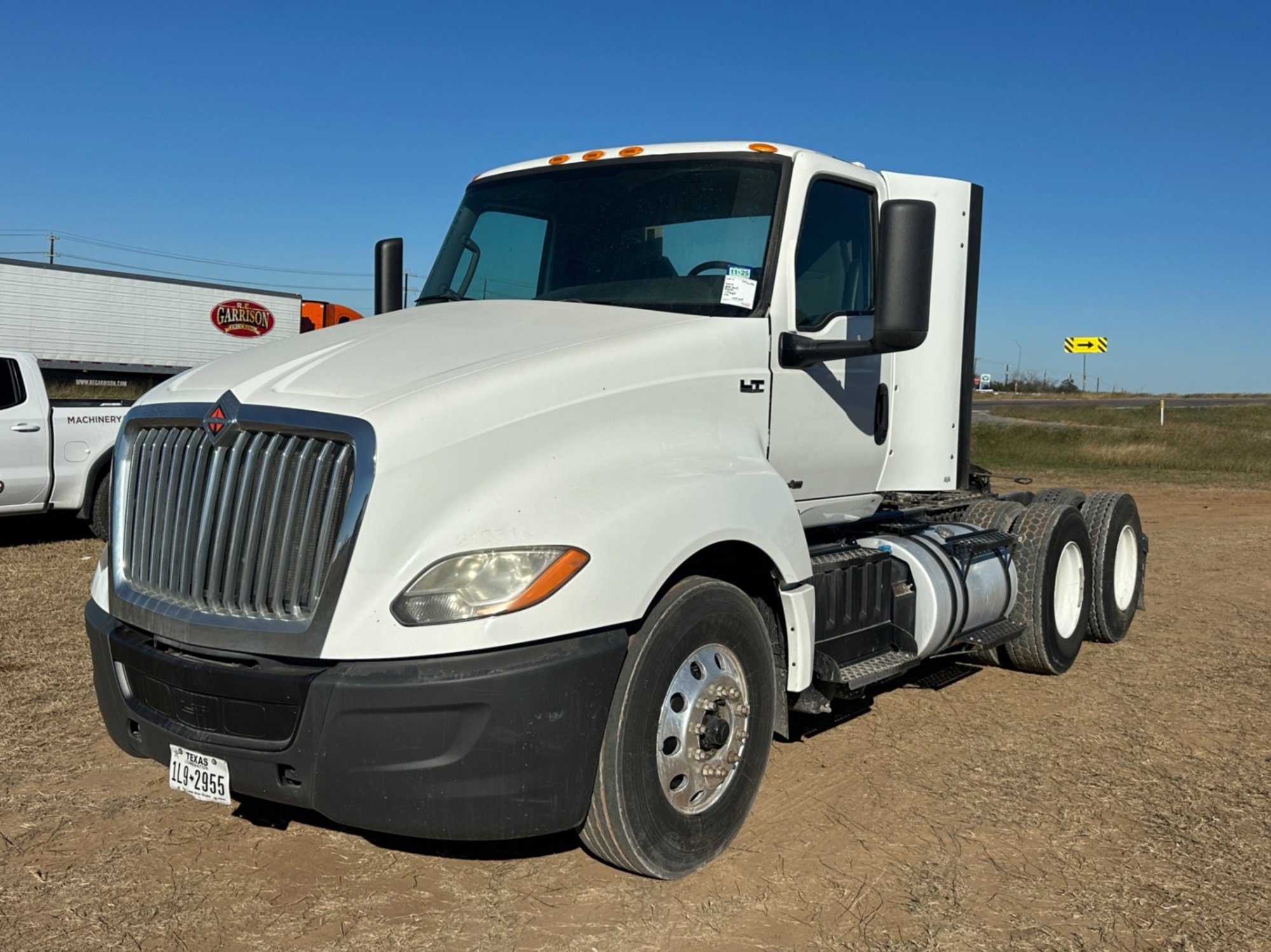 2019 INTERNATIONAL LT625 (A58214)