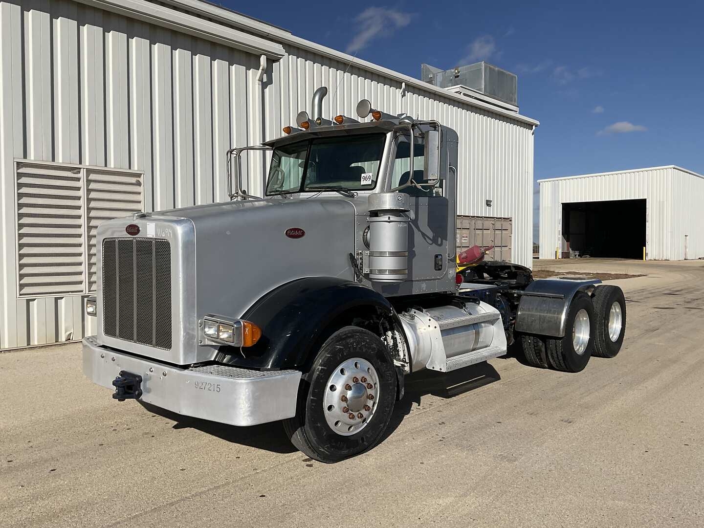 2013 PETERBILT 367 DAYCAB (A47001)