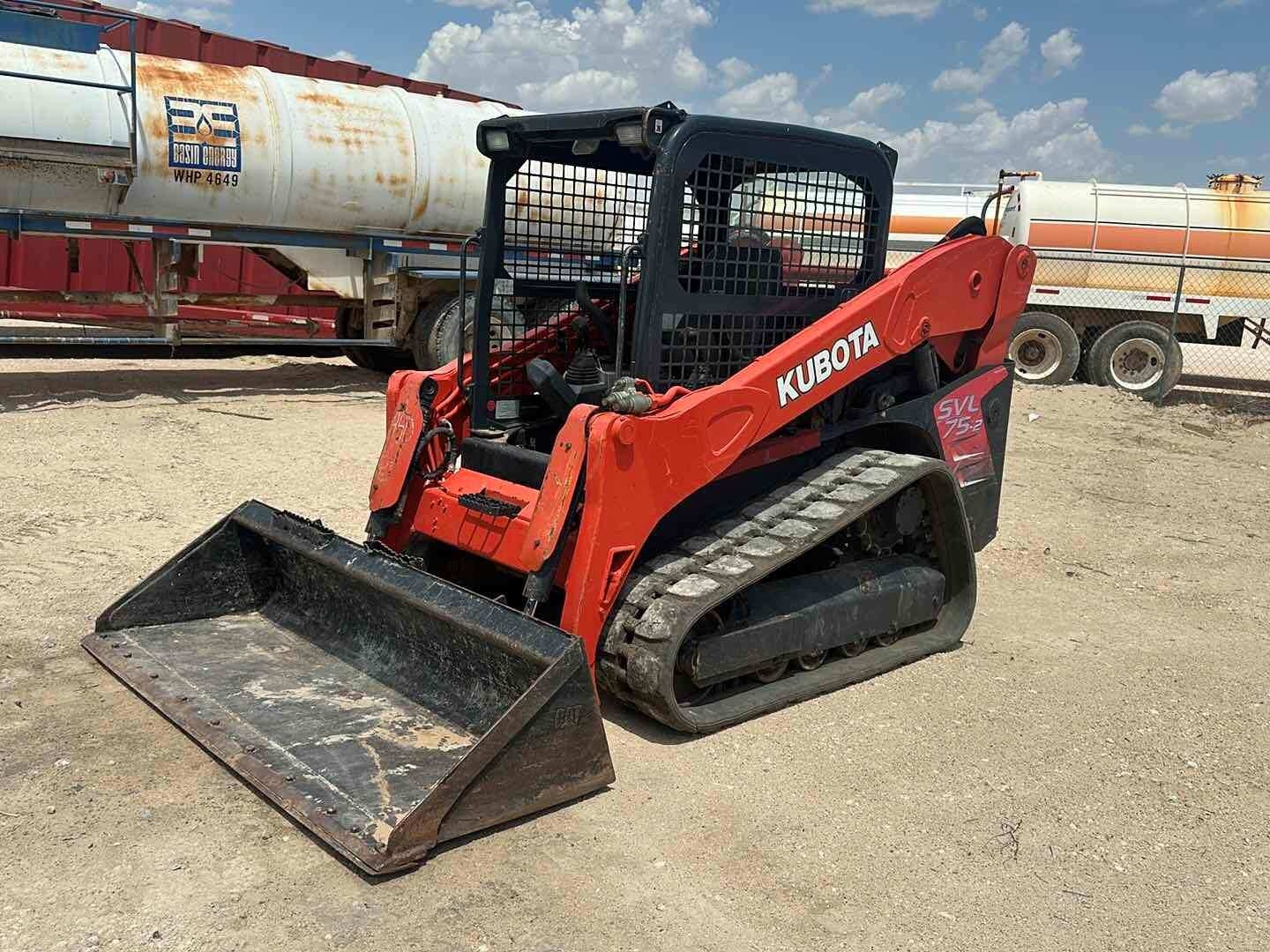 KUBOTA SVL-75 SKIDSTEER (A52472)