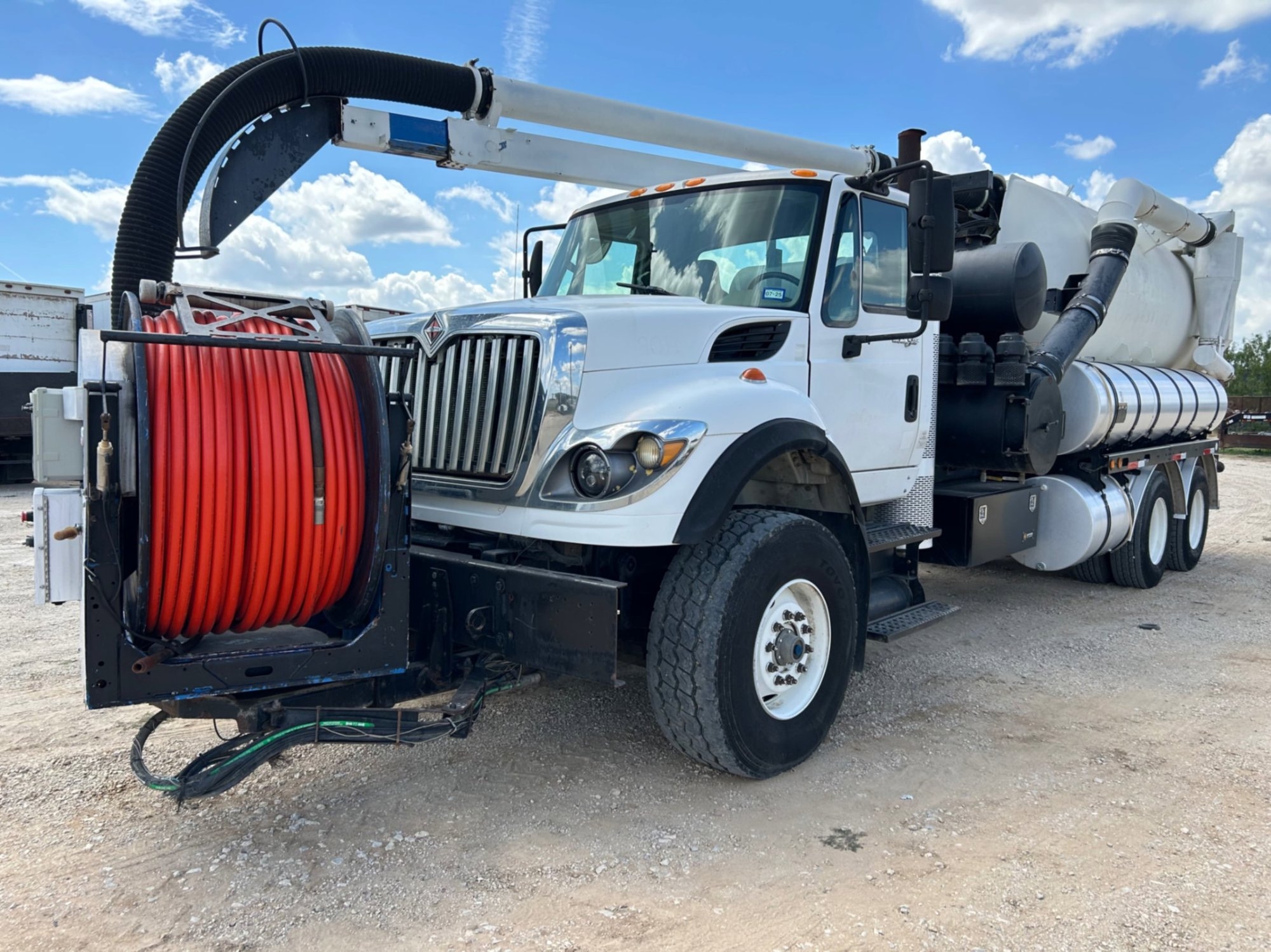 2012 INTERNATIONAL WORKSTAR 7500 HYDROVAC GUZZLER TRK (A53843)