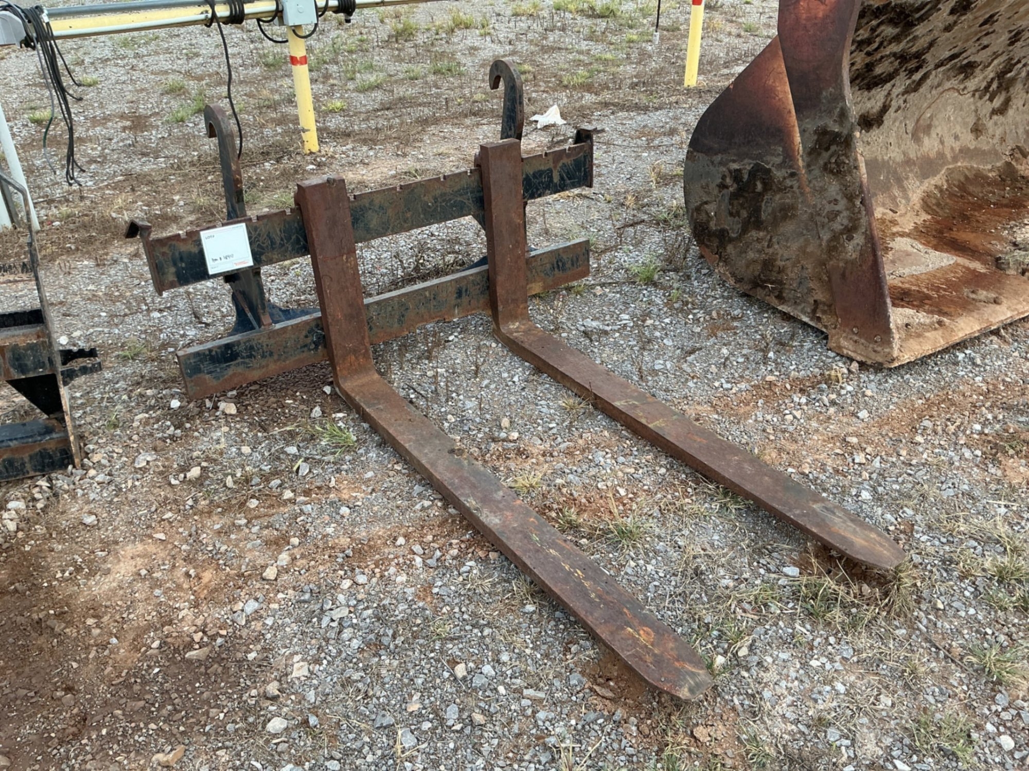 JOHN DEERE BACKHOE FORK ATTACHMENT (A53843)