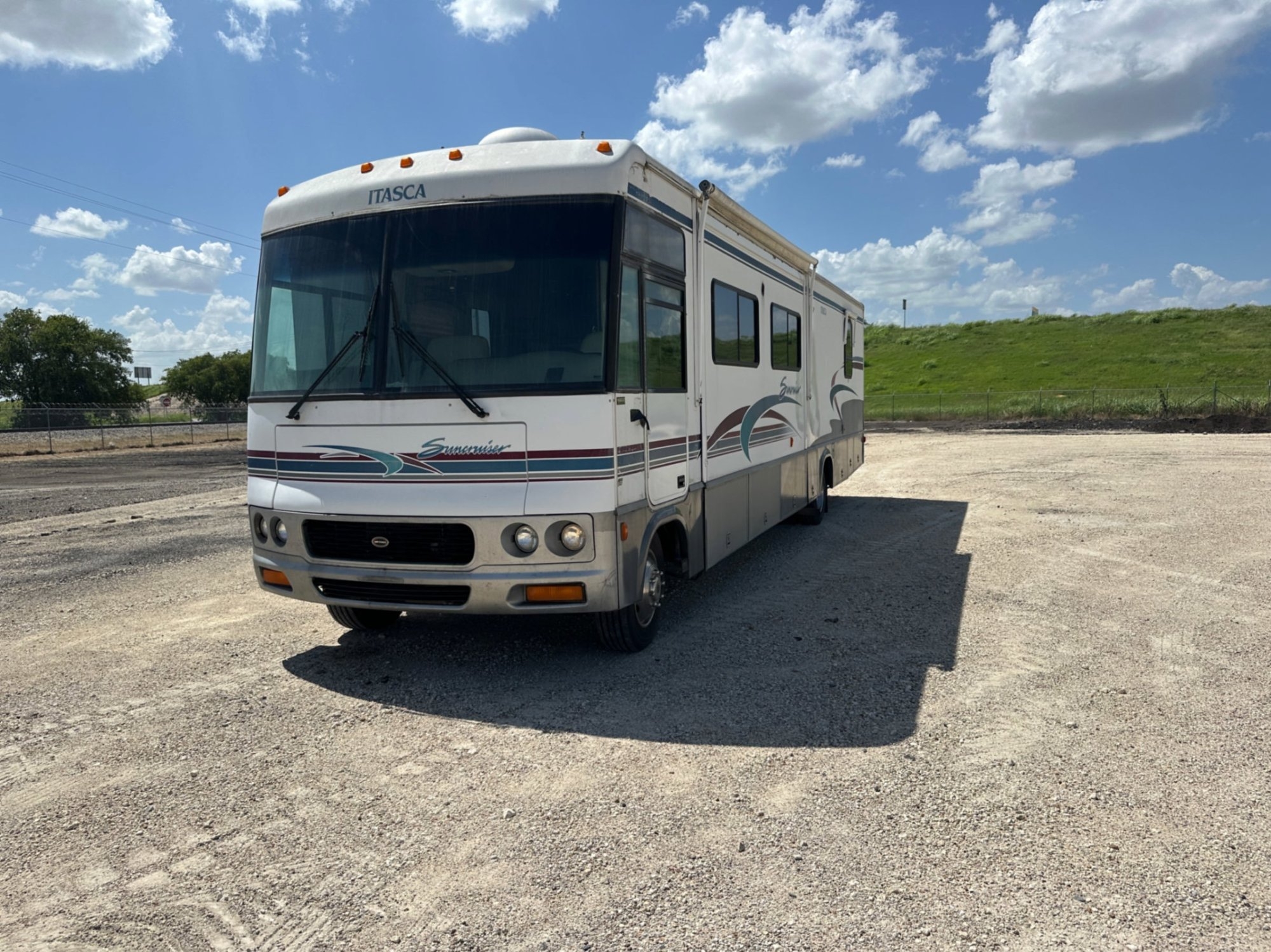 2000 WINNEBAGO FORD F550 RV (A50854)
