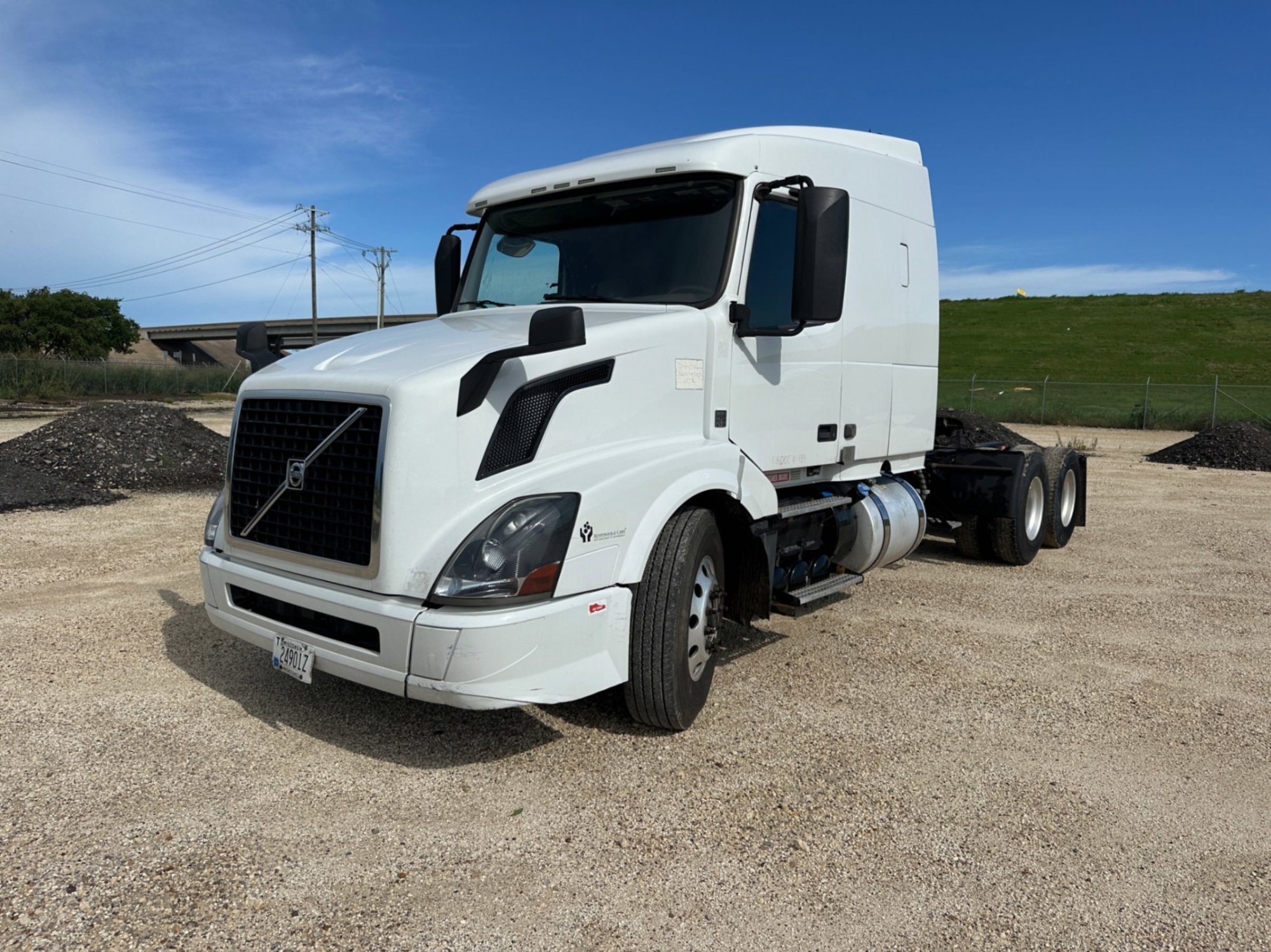 2016 VOLVO VN SERIES SLEEPER (A50854)