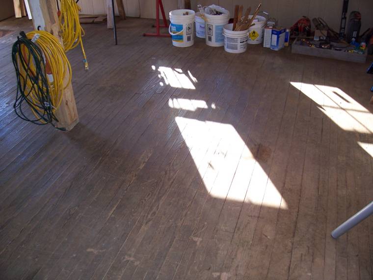 floor1.jpg