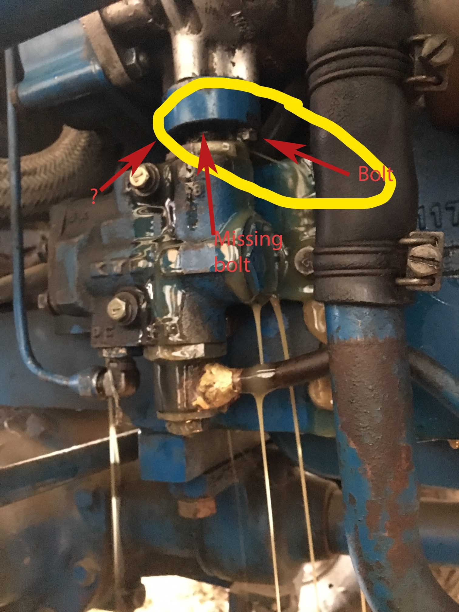 Ford 1510 Hydraulic Leak.jpg