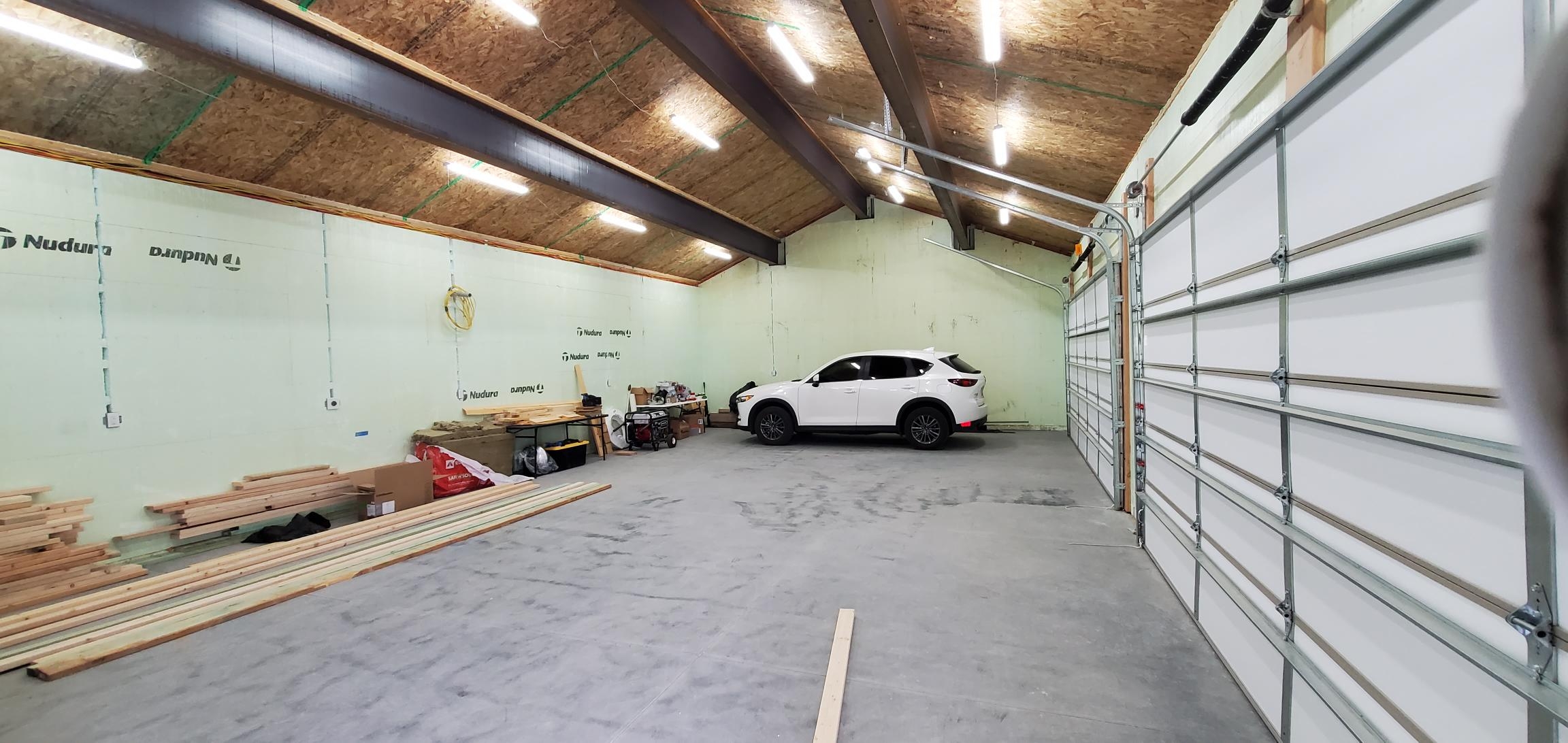 Garage 2.jpg