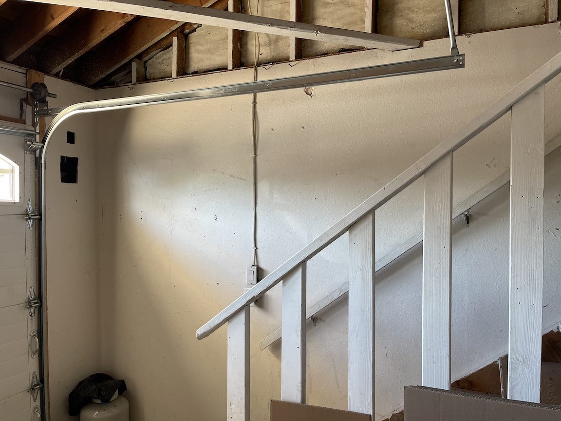 garageDoorTrack.jpg