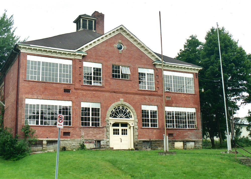 Hallstead School001r.jpg