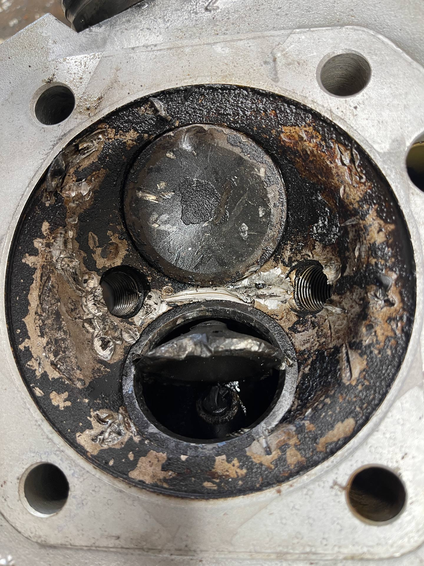 headHammeredValve.jpg