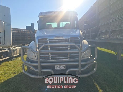 2019 FREIGHTLINER CASCADIA DAY CAB (A54607)