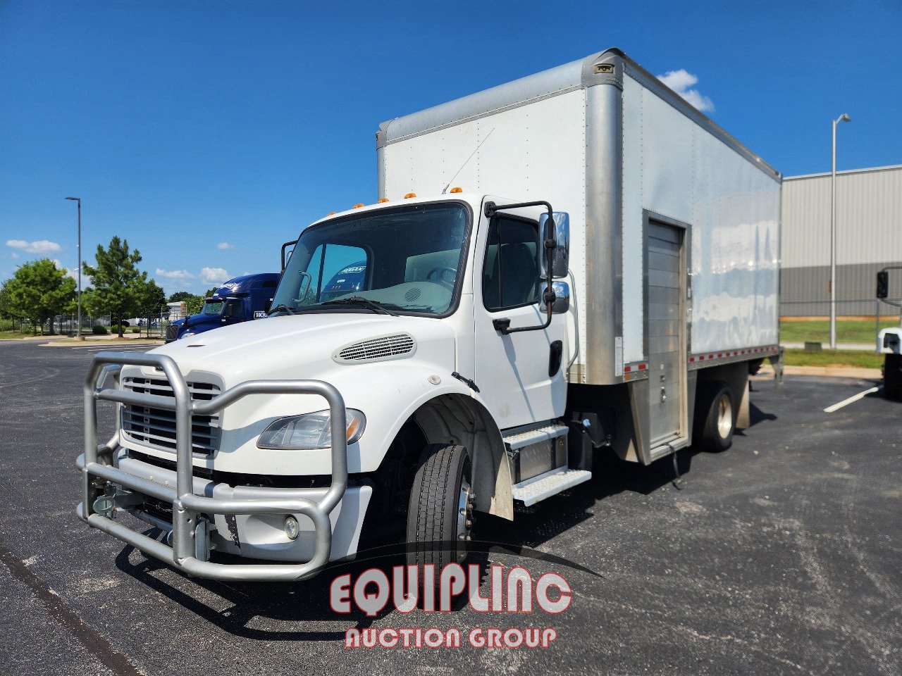 2020 FREIGHTLINER M2 106 BOX TRUCK (A54607)