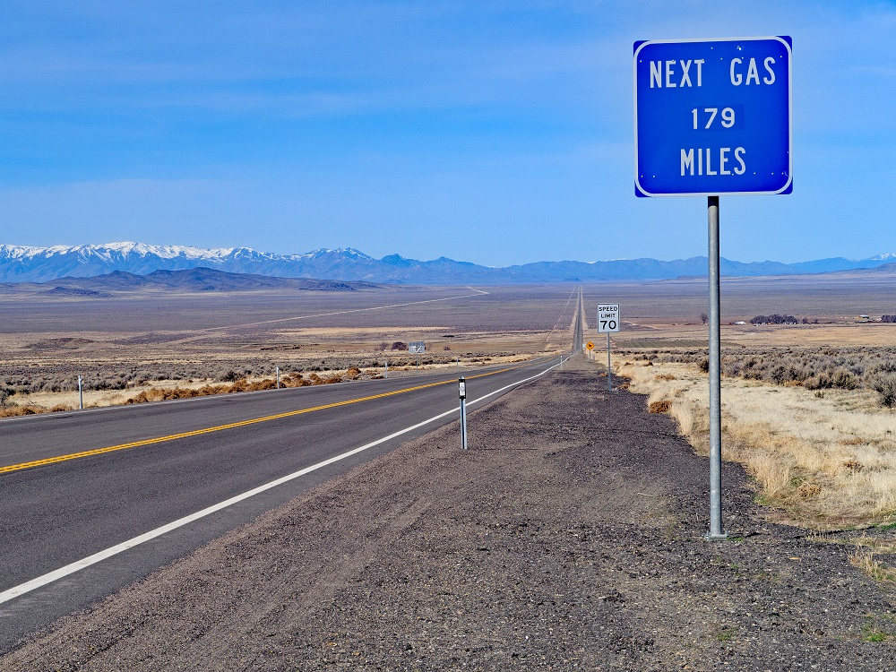Hwy 140 Mileage sign 053eer.jpg