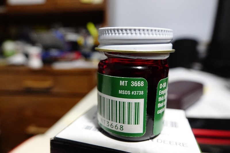 hydraulic dye 02.jpg