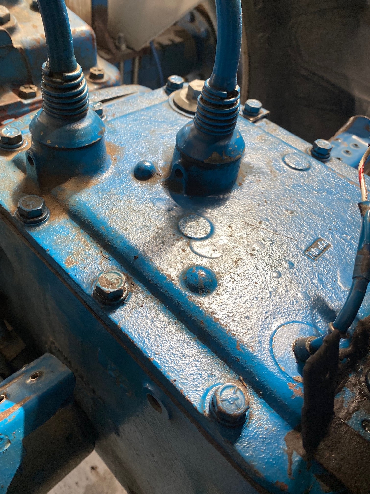 1972-ford-5000-transmission-shift-lever-cover-tractorbynet