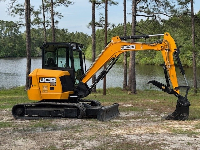 jcb1.jpg