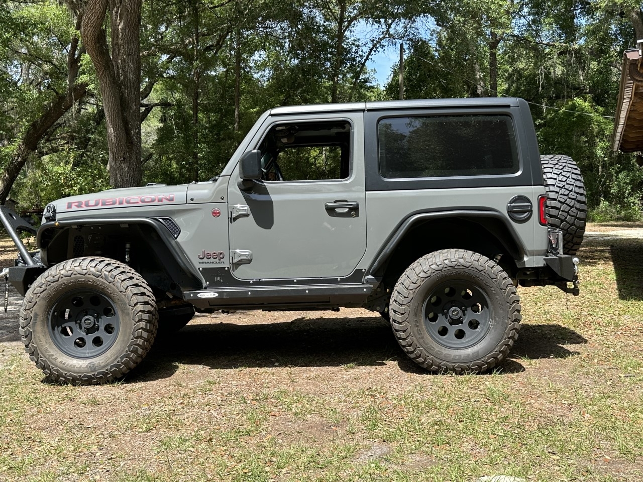JLR post lift.jpg