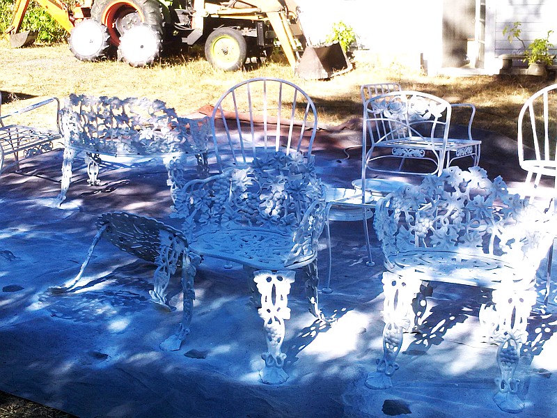 kimg1753rpaintironfurniture-jpg.477002