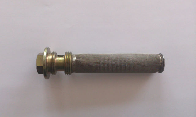 Kubota B6000 Oil Filter.jpg