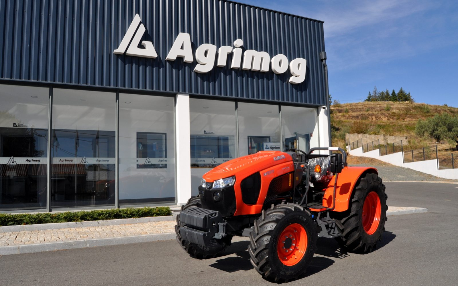 KUBOTA-M5111-LP-1-1599x1000.jpg