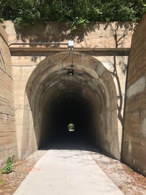 l-807095975.jpg