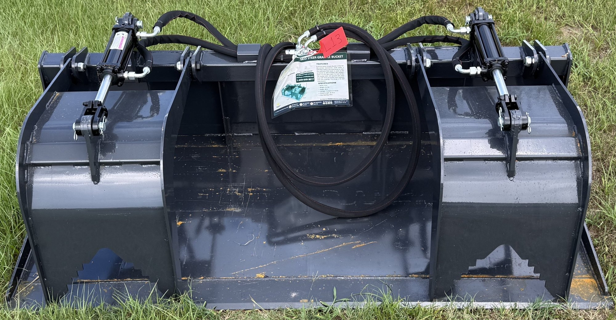 NEW Wolverine 36'' Skid Steer Grapple Bucket (A53002)