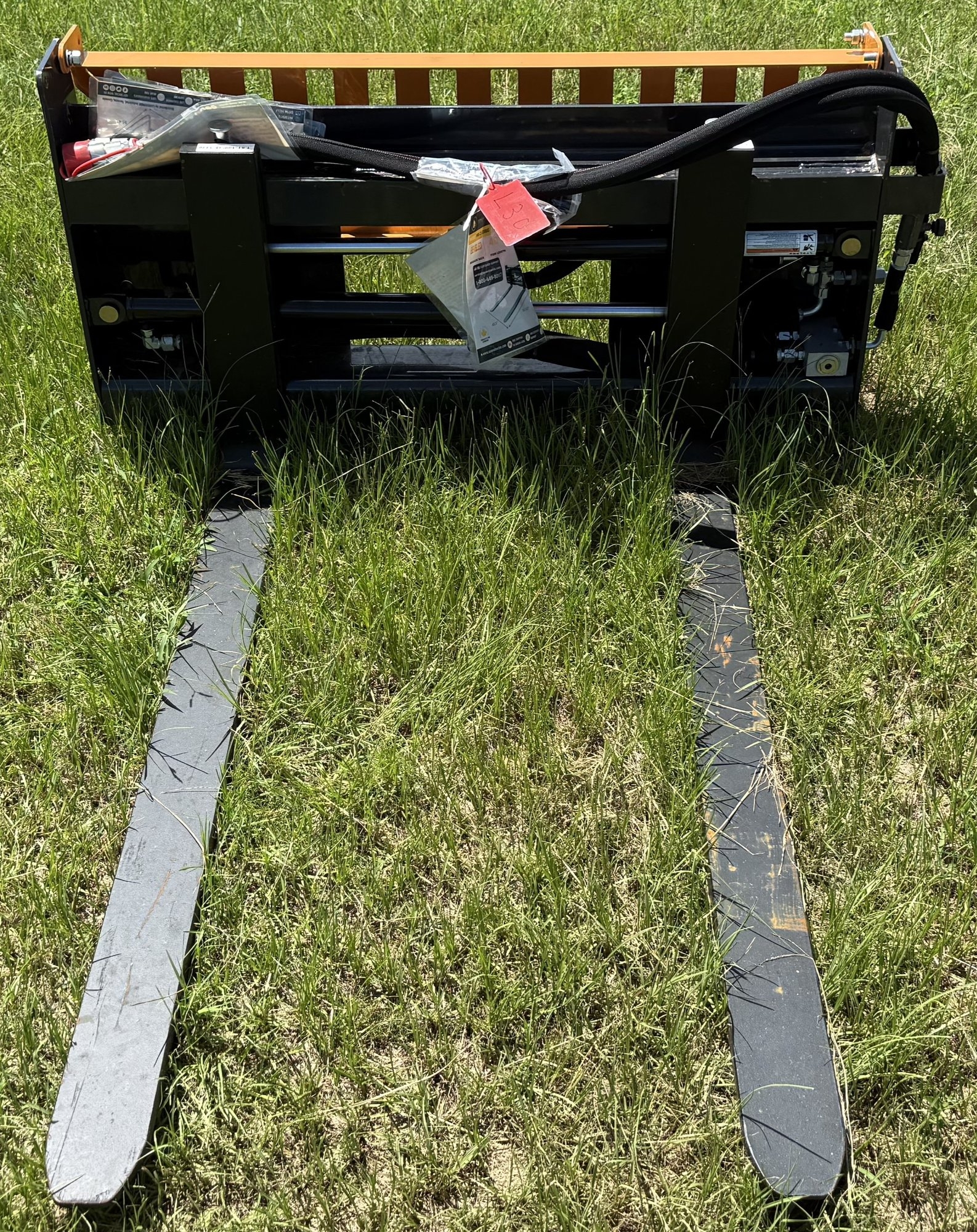 NEW Wolverine Skid Steer Pallet Forks Hydro Adjustable (A53002)