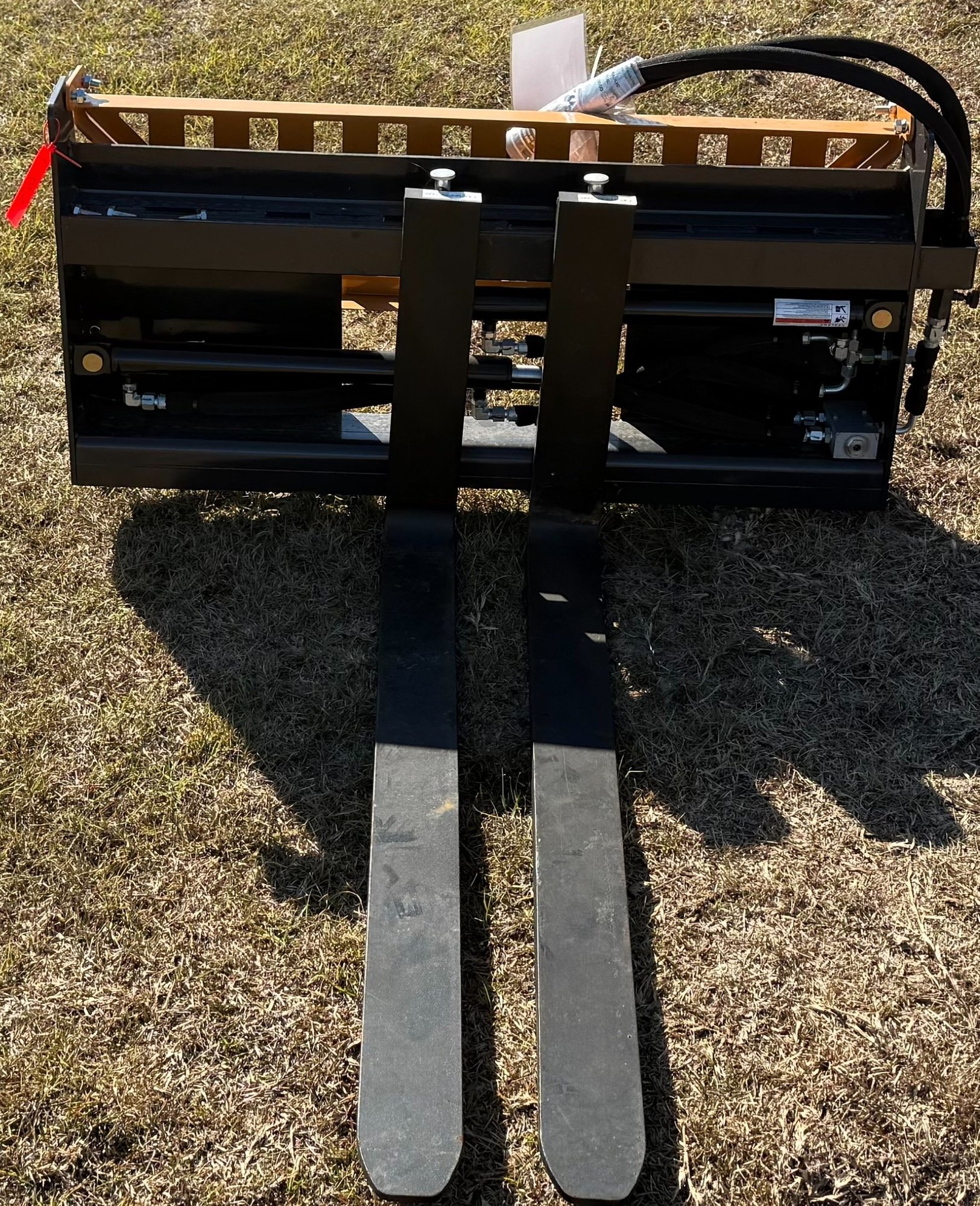 NEW Wolverine Skid Steer Pallet  Fork Hydraulic Adjustable (A59000)