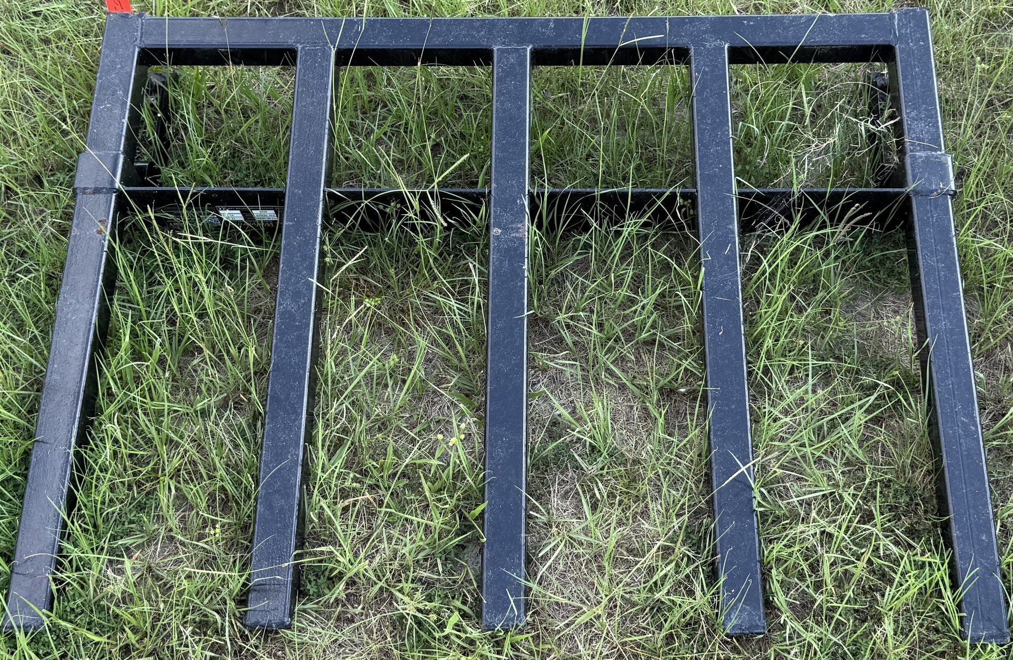 New Wolverine Skid Steer Root Rake Bucket Attachment 31'' (A53002)