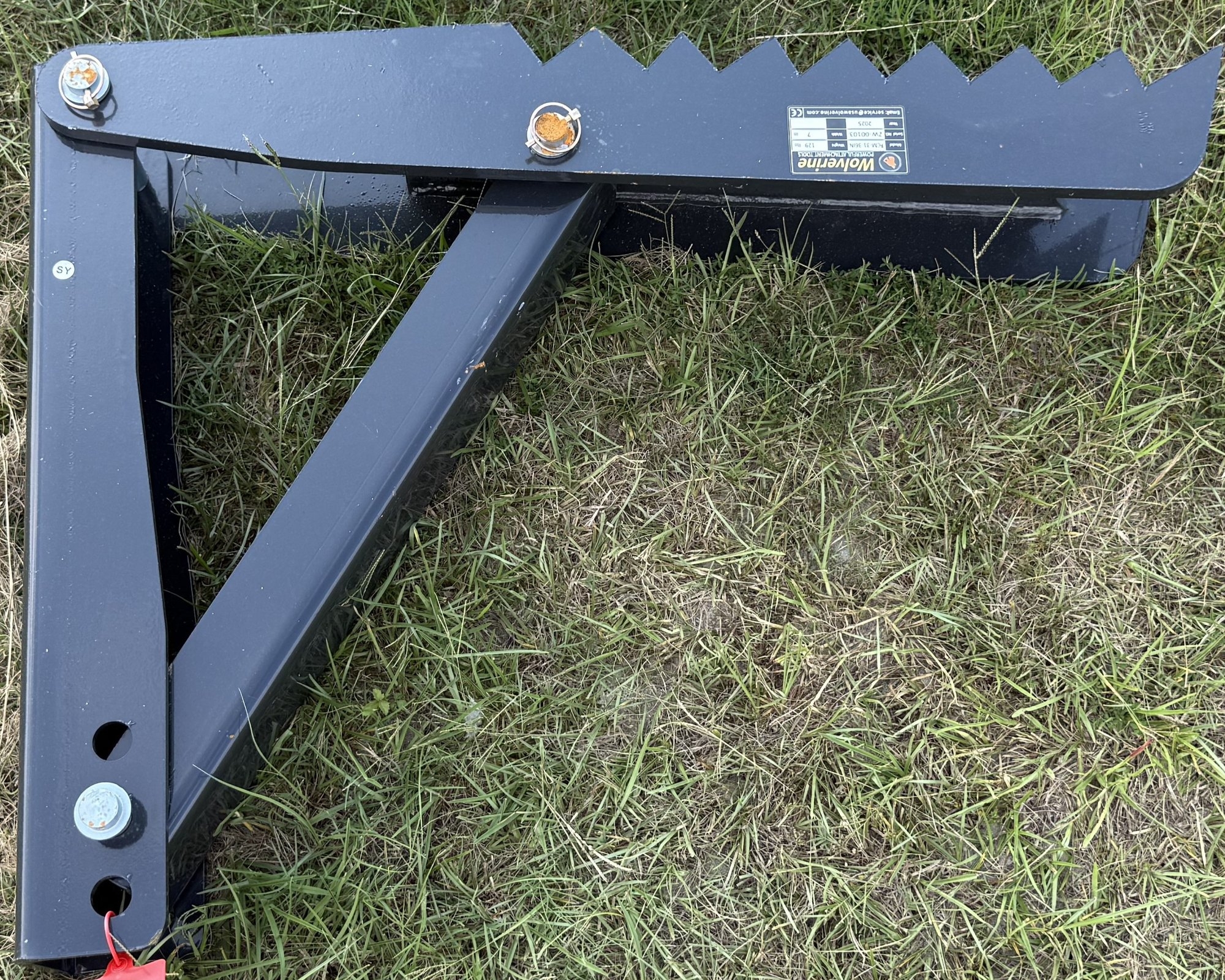 NEW Wolverine Fixed Mini Excavator Thumb Attachment (A53002)