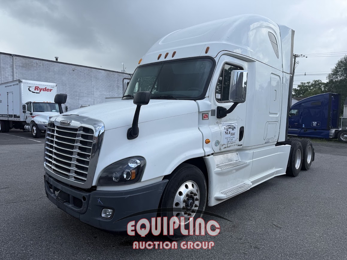 2016 FREIGHTLINER CASCADIA TANDEM AXLE SLEEPER (A56129)