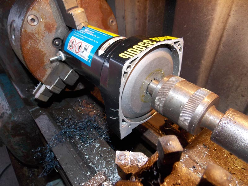 litle winch on lathe.jpg